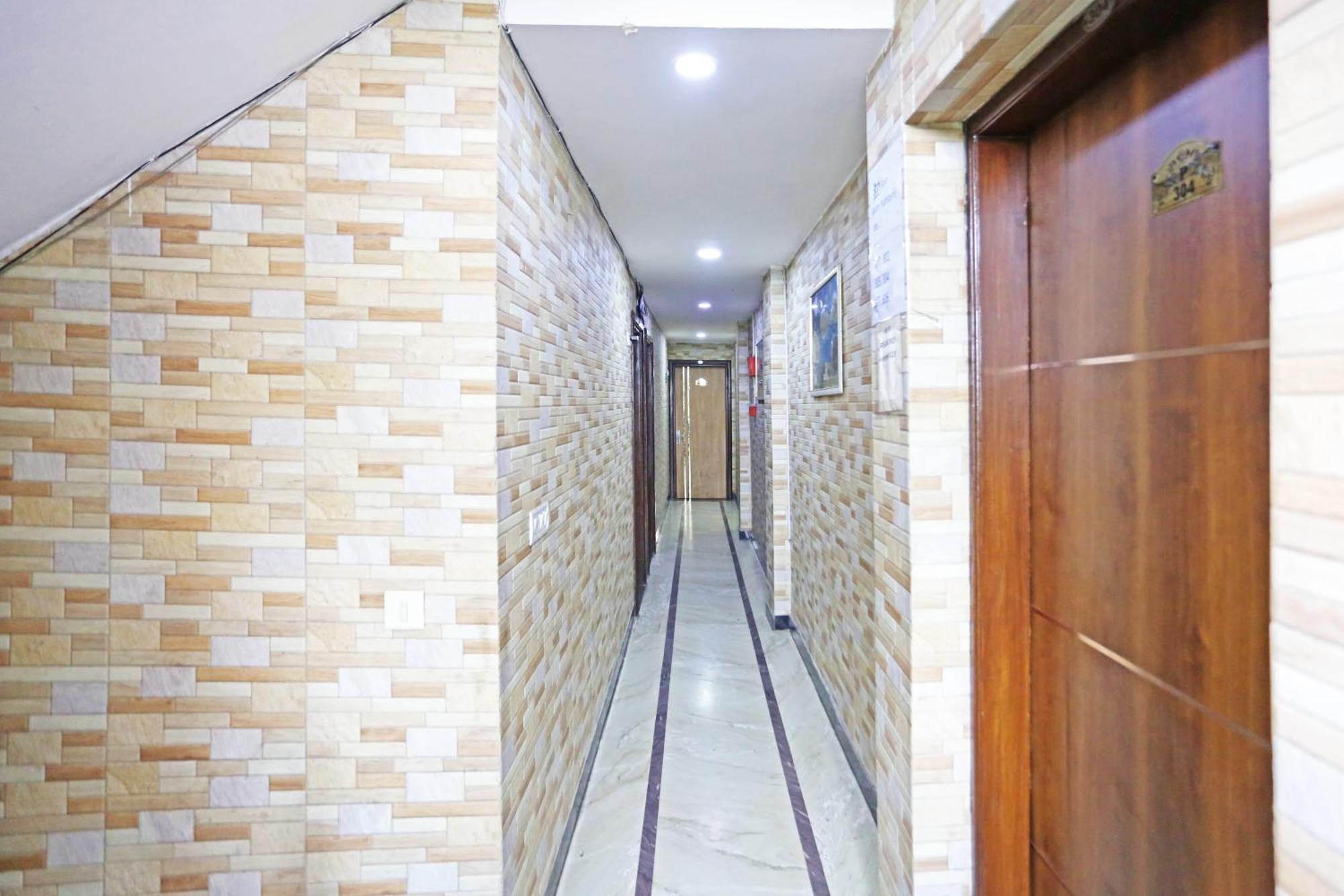 Hotel Preet Palace -5 Mints Walk From Nizamuddin Railway Station New Delhi Luaran gambar