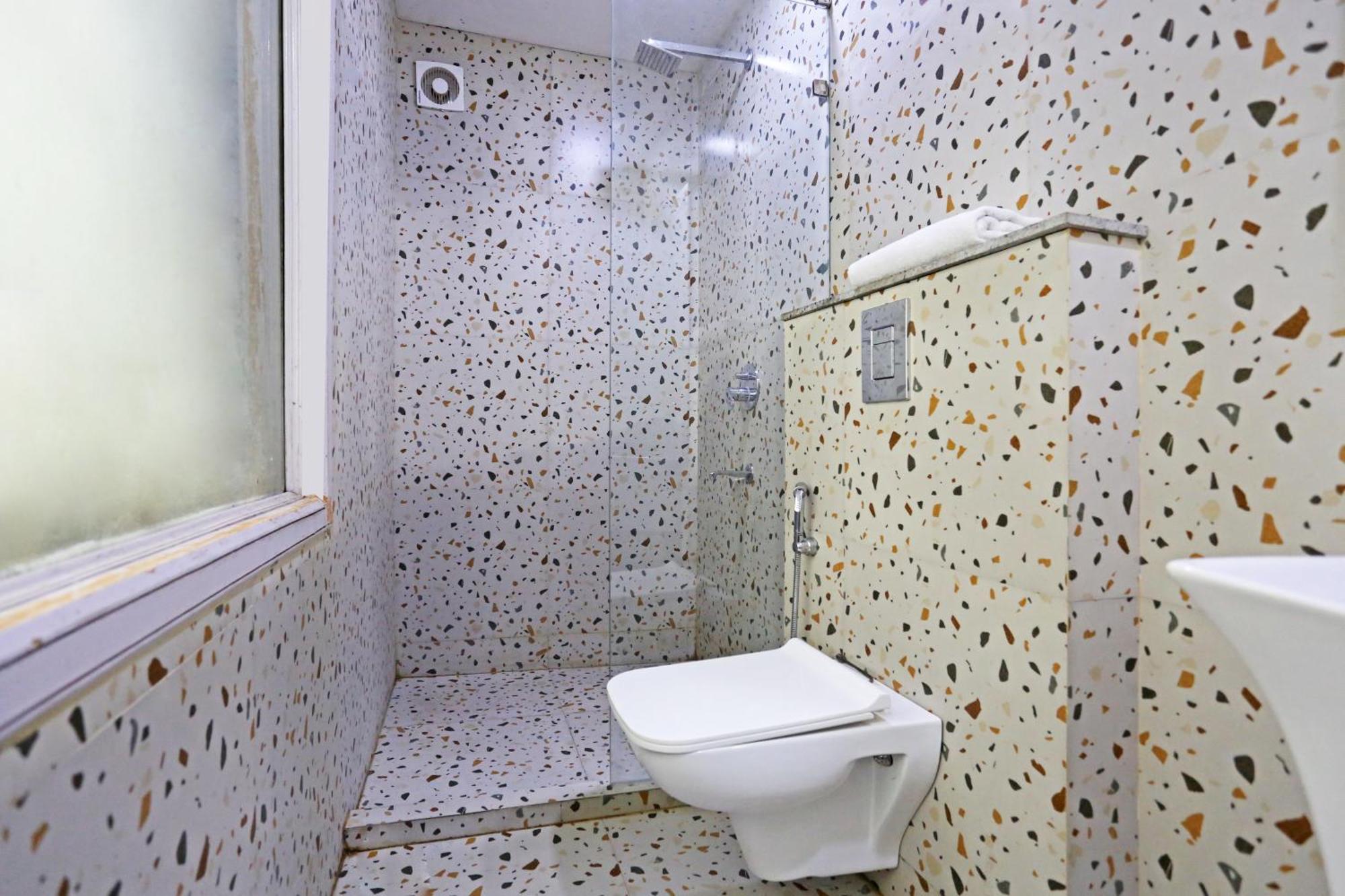 Hotel Preet Palace -5 Mints Walk From Nizamuddin Railway Station New Delhi Luaran gambar