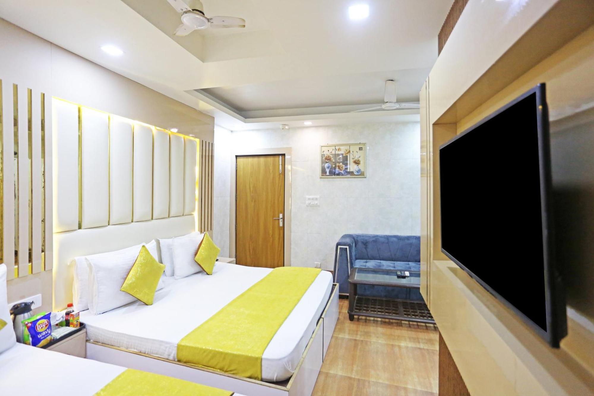 Hotel Preet Palace -5 Mints Walk From Nizamuddin Railway Station New Delhi Luaran gambar